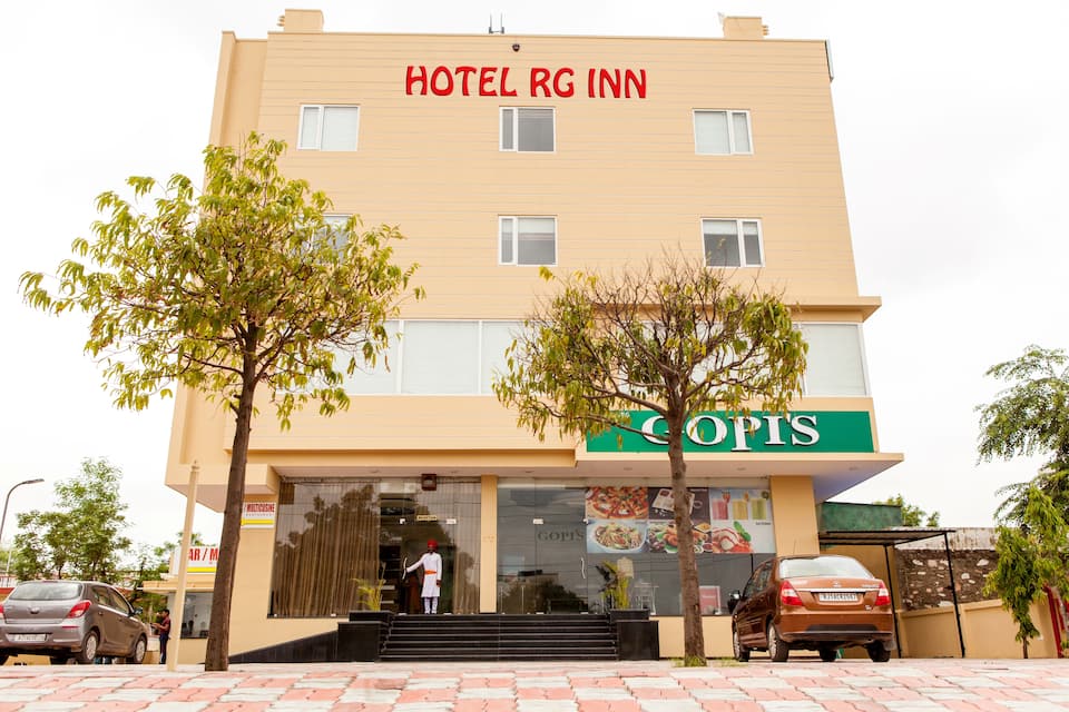 Hotel RG Inn